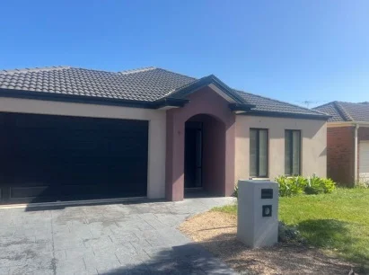 2 Strutt Place, Caroline Springs VIC 3023