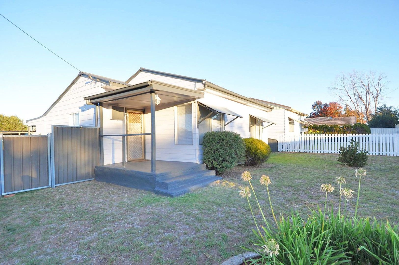 2 bedrooms House in 6 Pacific Way WEST BATHURST NSW, 2795