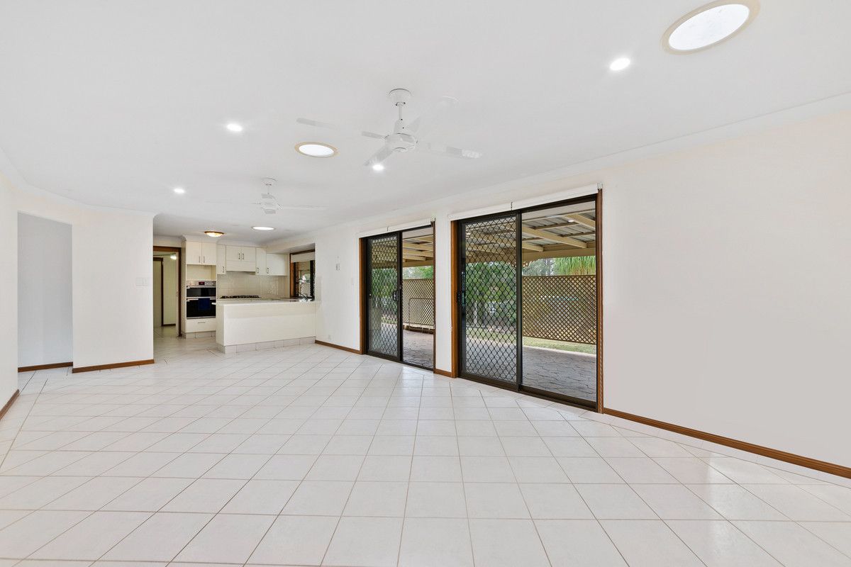 175 Lansdowne Way, Chuwar QLD 4306, Image 2