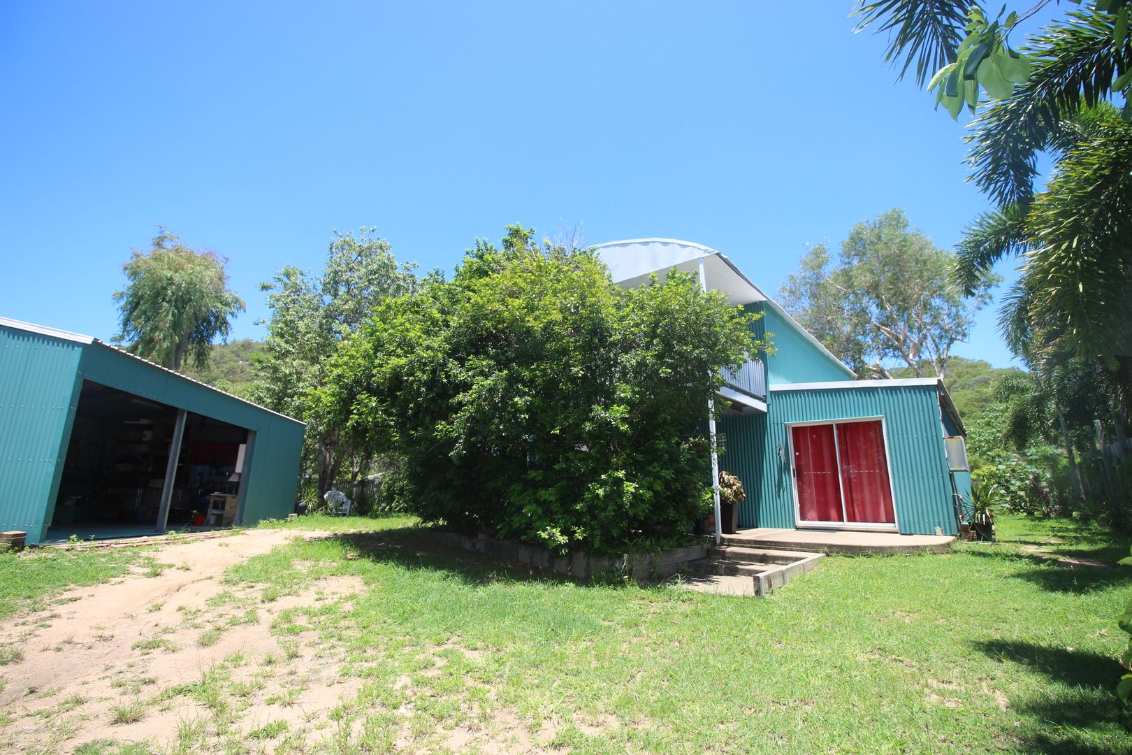 7 York Court, Horseshoe Bay QLD 4819, Image 2