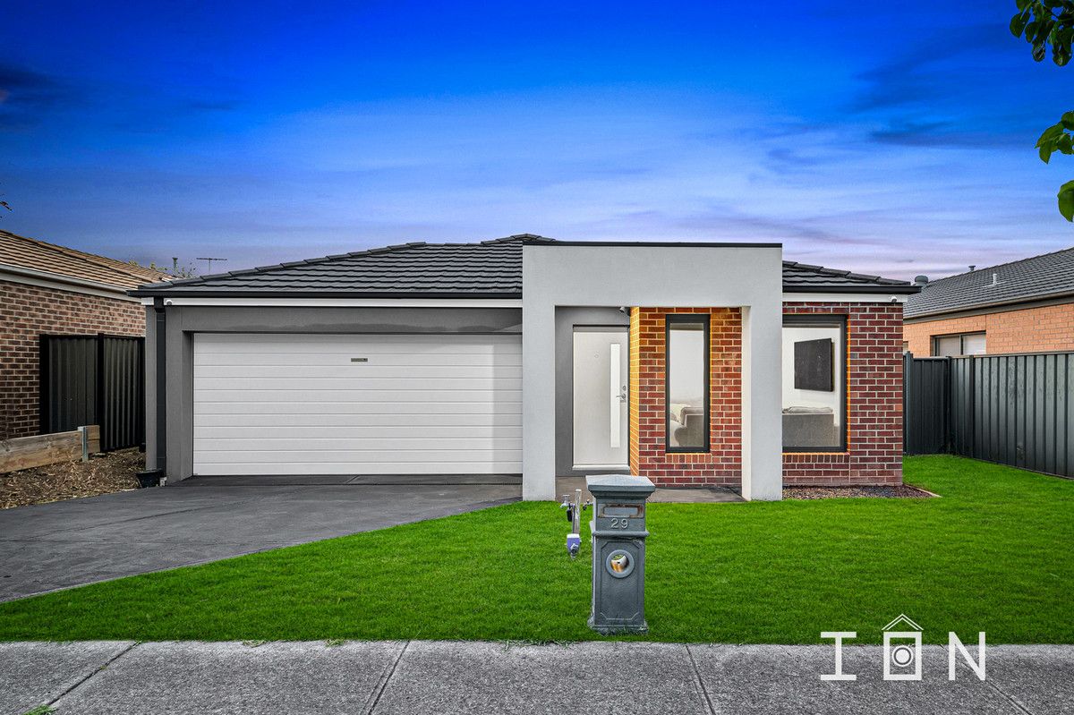 29 Barossa Drive, Clyde North VIC 3978, Image 0