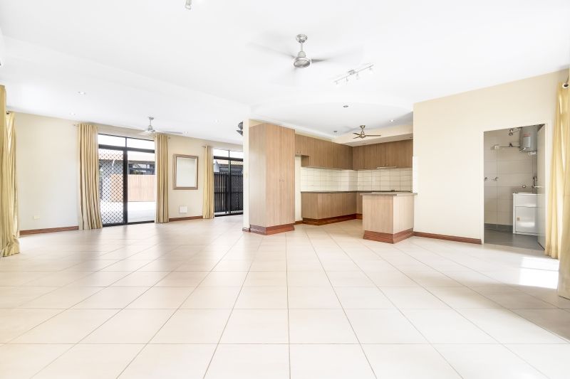 4/11 Browne Pl, Rosebery NT 0832, Image 1