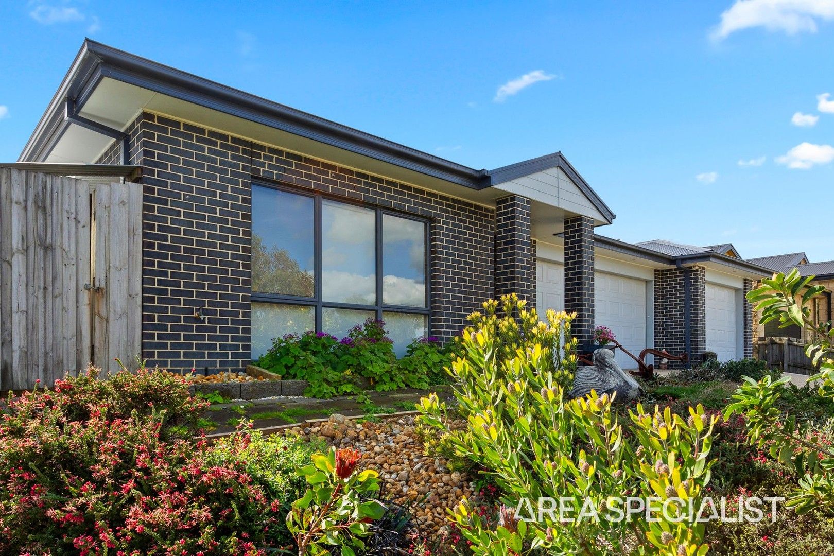 10 Isabella Boulevard, Korumburra VIC 3950, Image 2