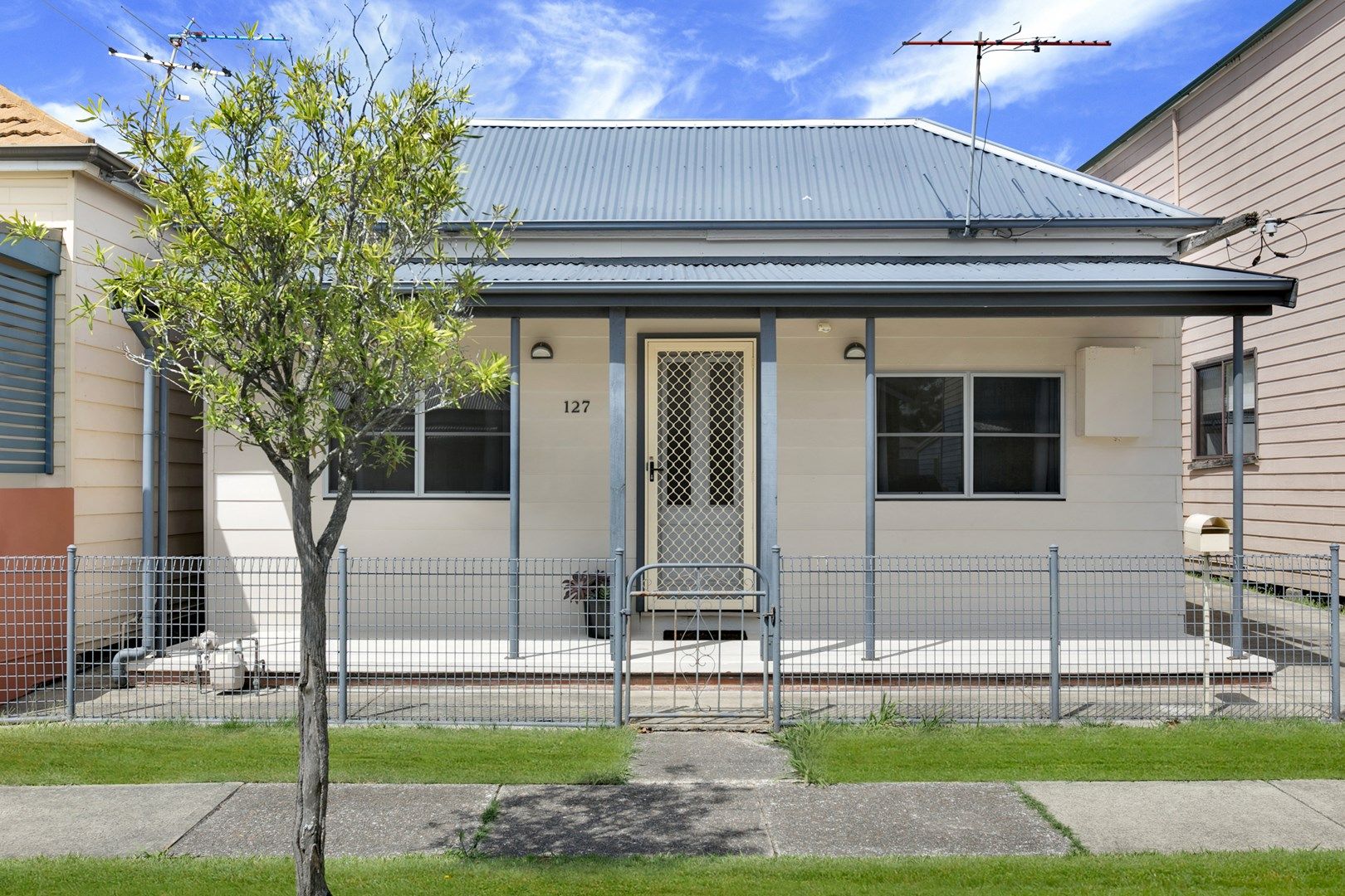 127 Cleary Street, Hamilton NSW 2303, Image 0