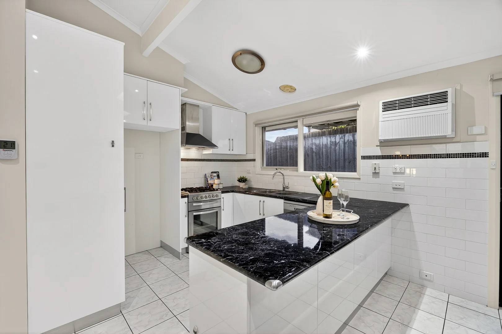 Additional image 4 of 22 Tandara Avenue, Doncaster VIC 3108