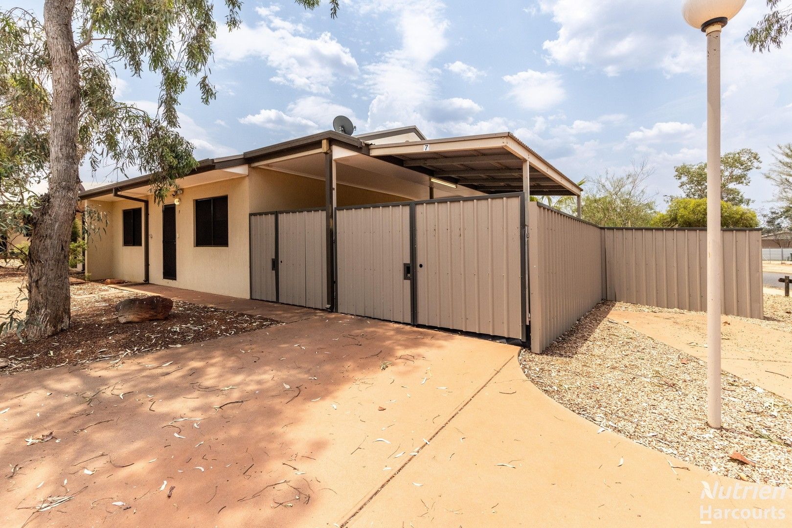 47 Kurrajong Drive, East Side NT 0870, Image 2