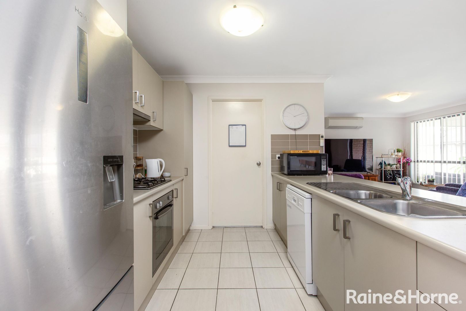 3 Robinia Way, Cessnock NSW 2325, Image 2