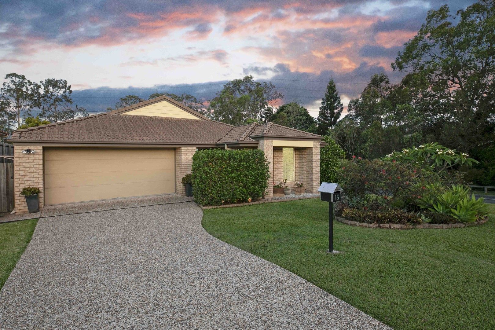 15 Rhonda Place, Oxley QLD 4075, Image 0