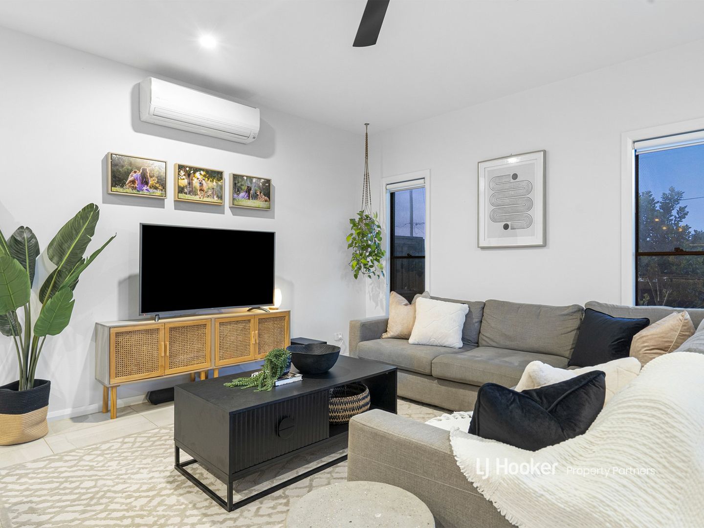 2/27 Clausen Street, Mount Gravatt East QLD 4122, Image 2