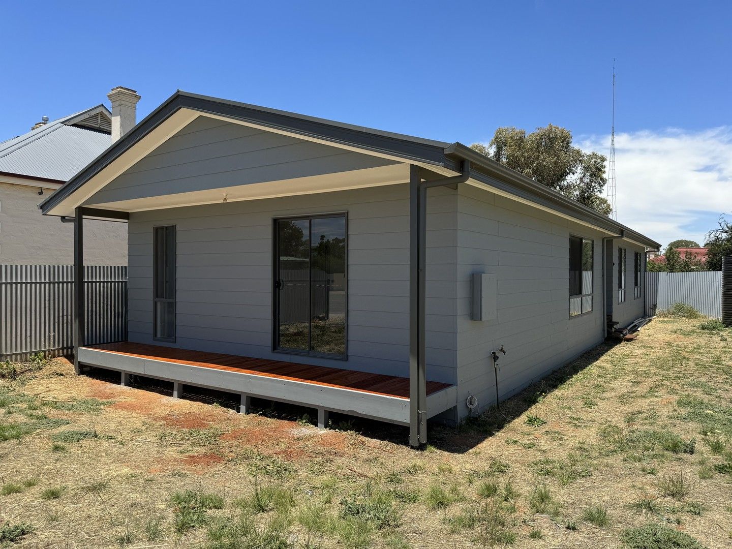 4 bedrooms House in 27 Wolfe St JAMESTOWN SA, 5491