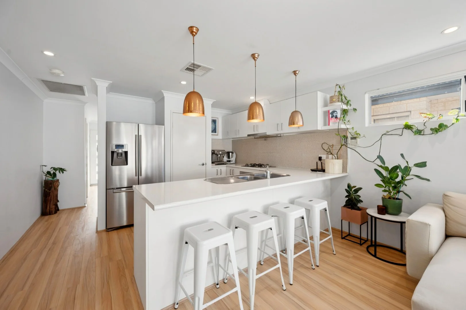 8/25 Gicha Close, Lake Coogee WA 6166