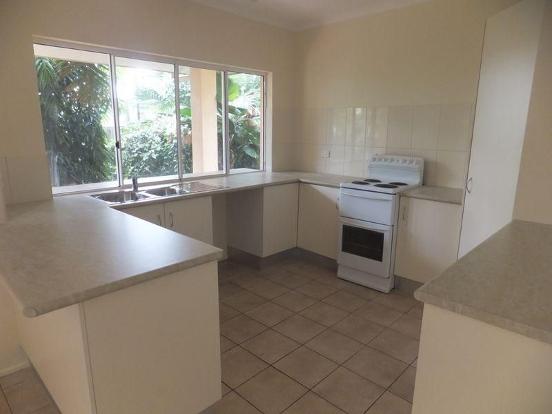 2/20 Oyster Court, TRINITY BEACH QLD 4879, Image 2