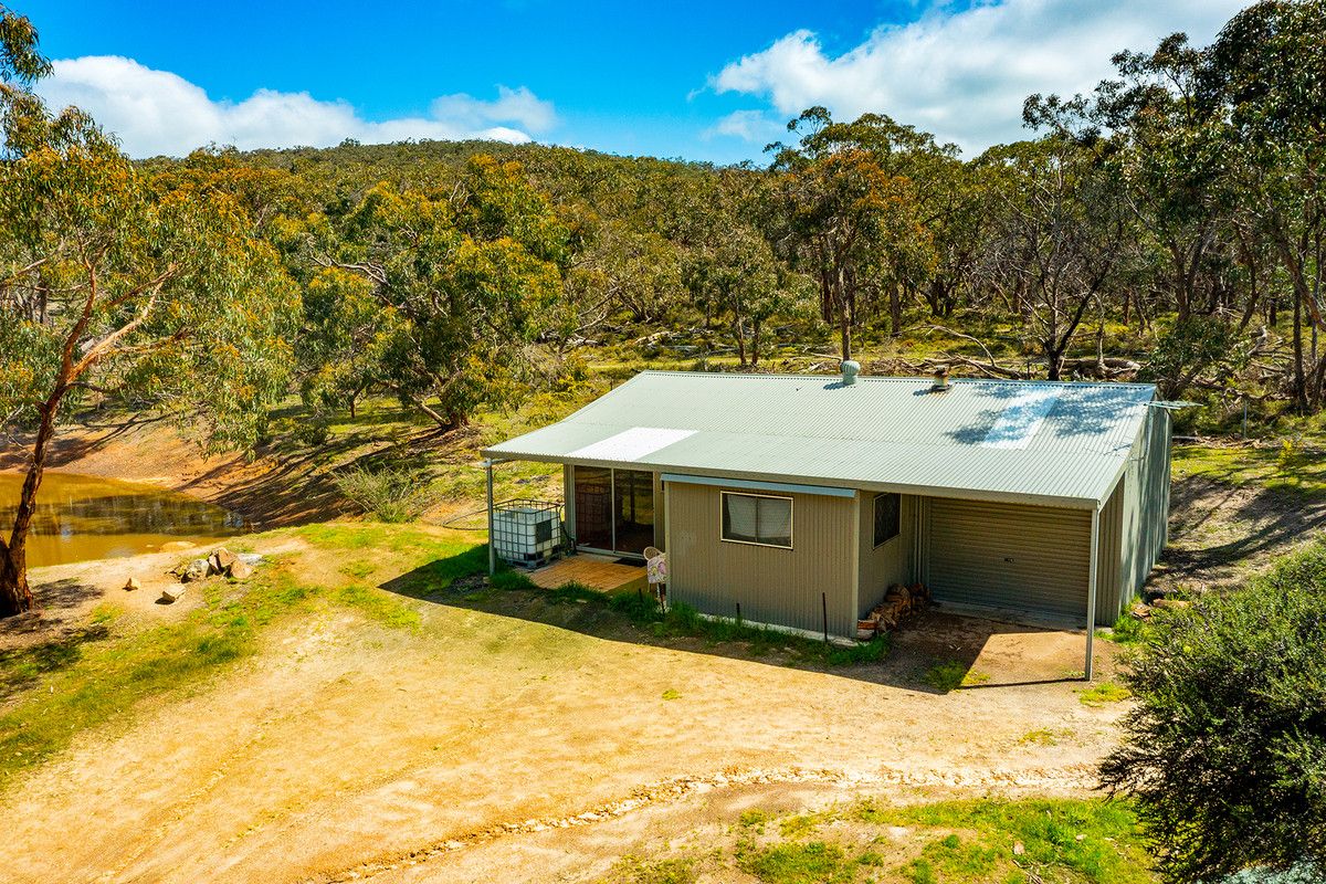 267 Dundas Gap Road, Cavendish VIC 3314, Image 2