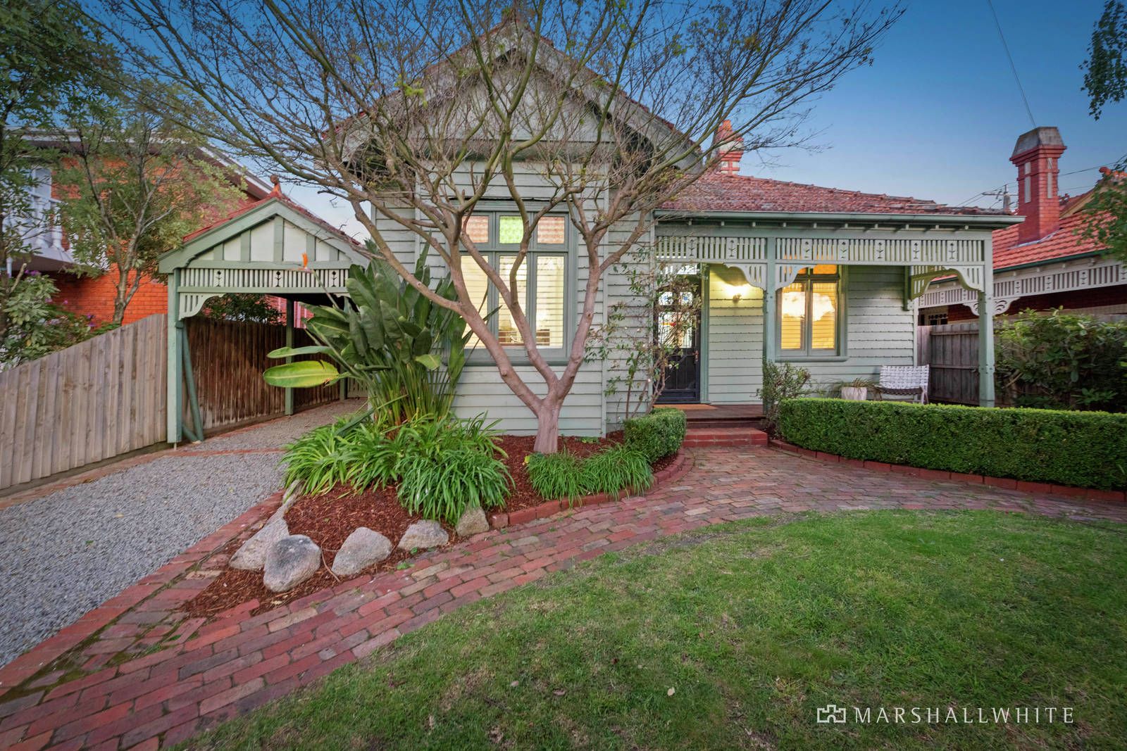 3 bedrooms House in 16 Tooronga Road MALVERN EAST VIC, 3145