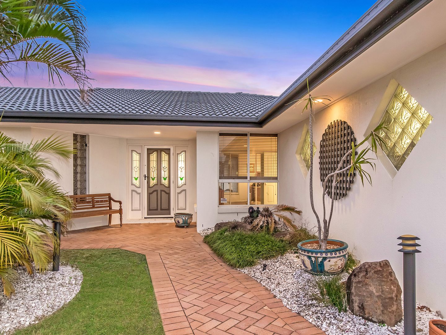 8 Santabelle Crescent, Clear Island Waters QLD 4226, Image 2