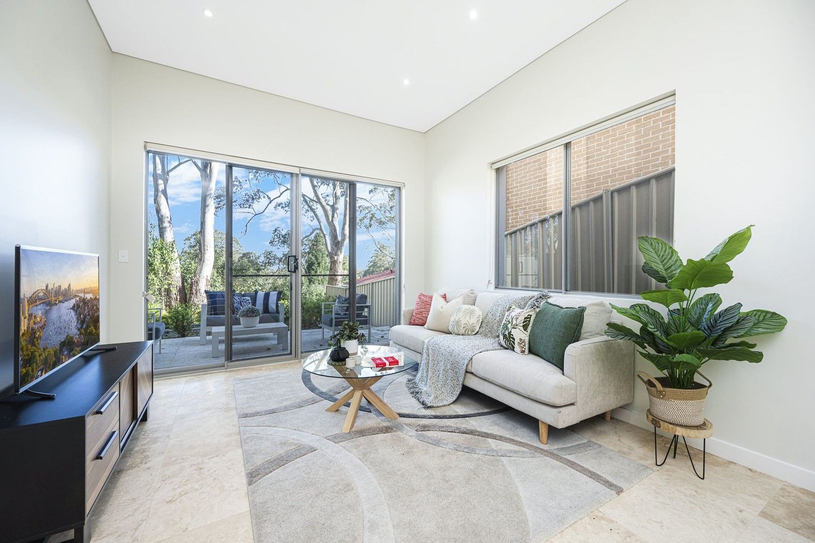 5 bedrooms Semi-Detached in 6 Maroota Way BEECROFT NSW, 2119