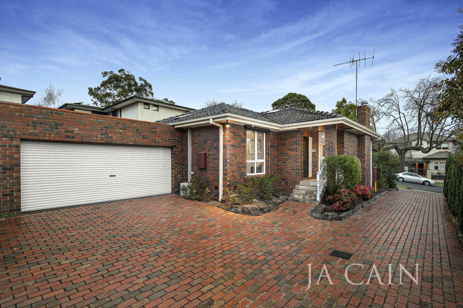 3 bedrooms Townhouse in 1/41 Britten Street GLEN IRIS VIC, 3146