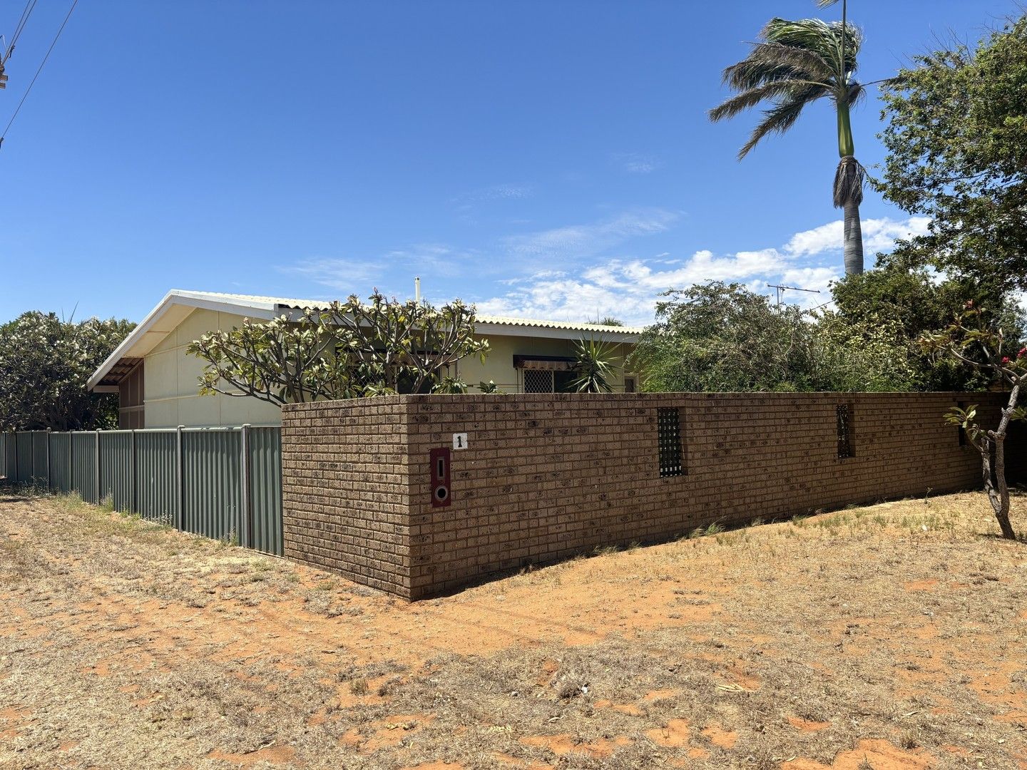 1 Smith Street, East Carnarvon WA 6701 Domain