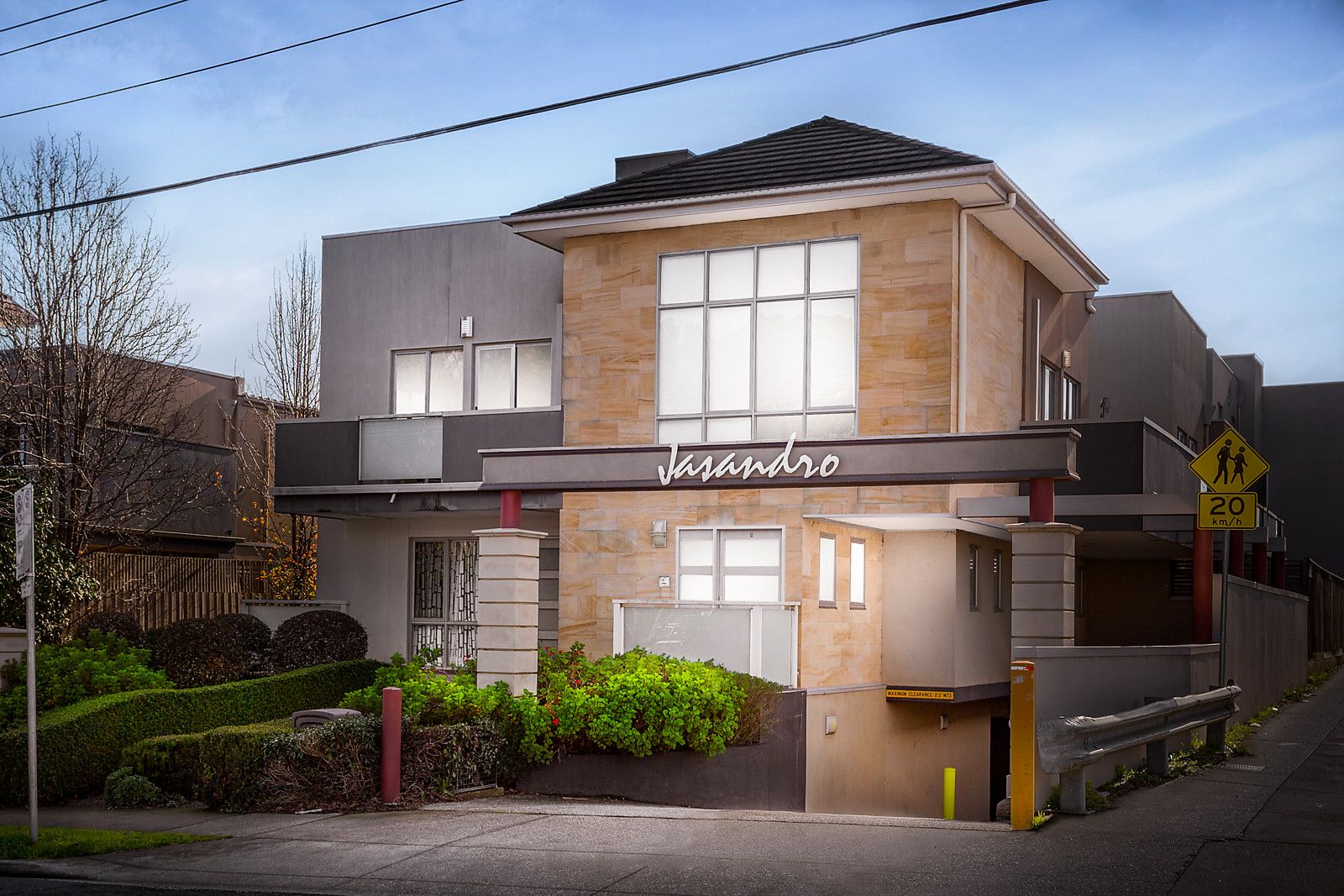 2 bedrooms Apartment / Unit / Flat in 7/1 Kenilworth Parade IVANHOE VIC, 3079