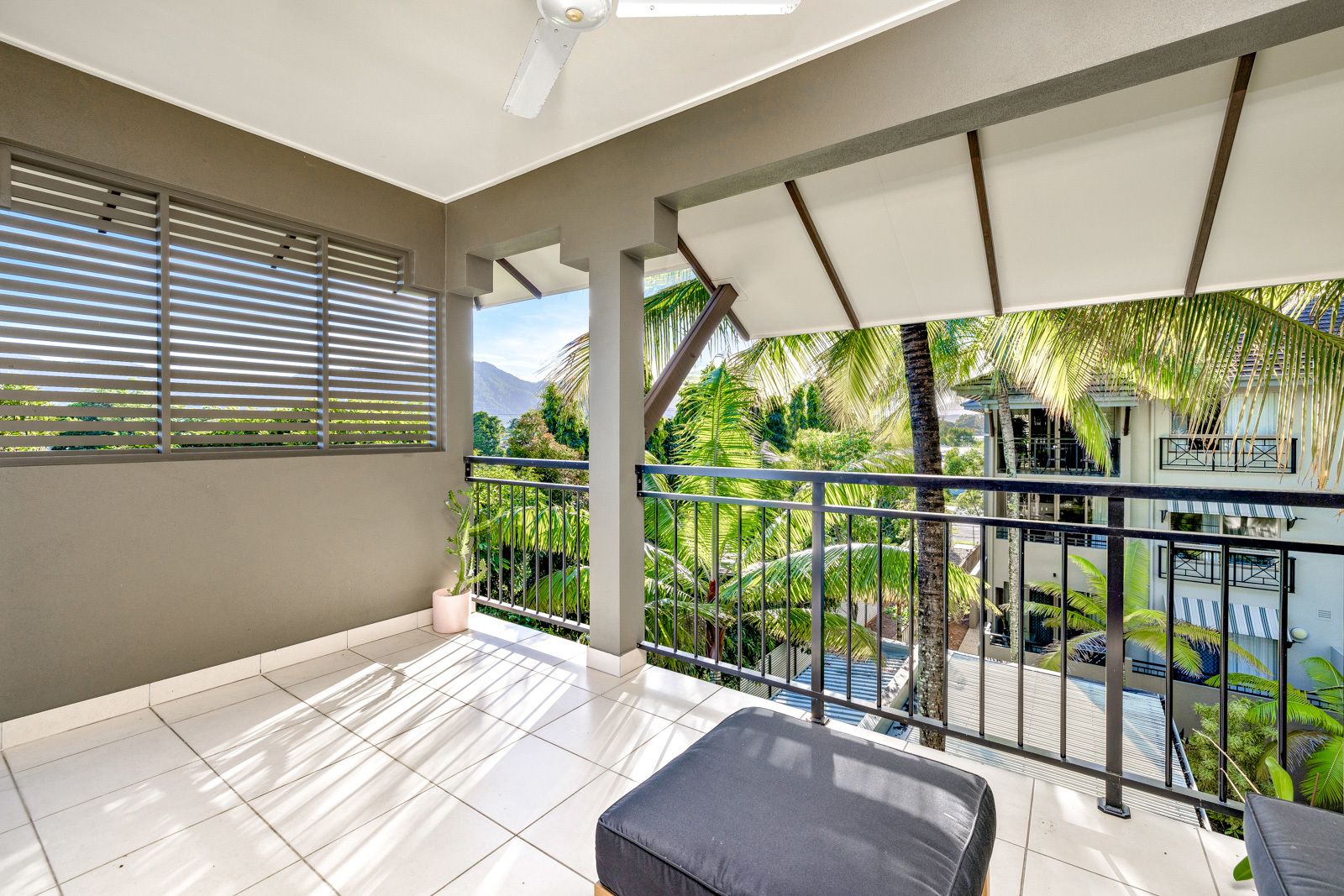 1227/37-41 Mann Street, Westcourt QLD 4870, Image 0