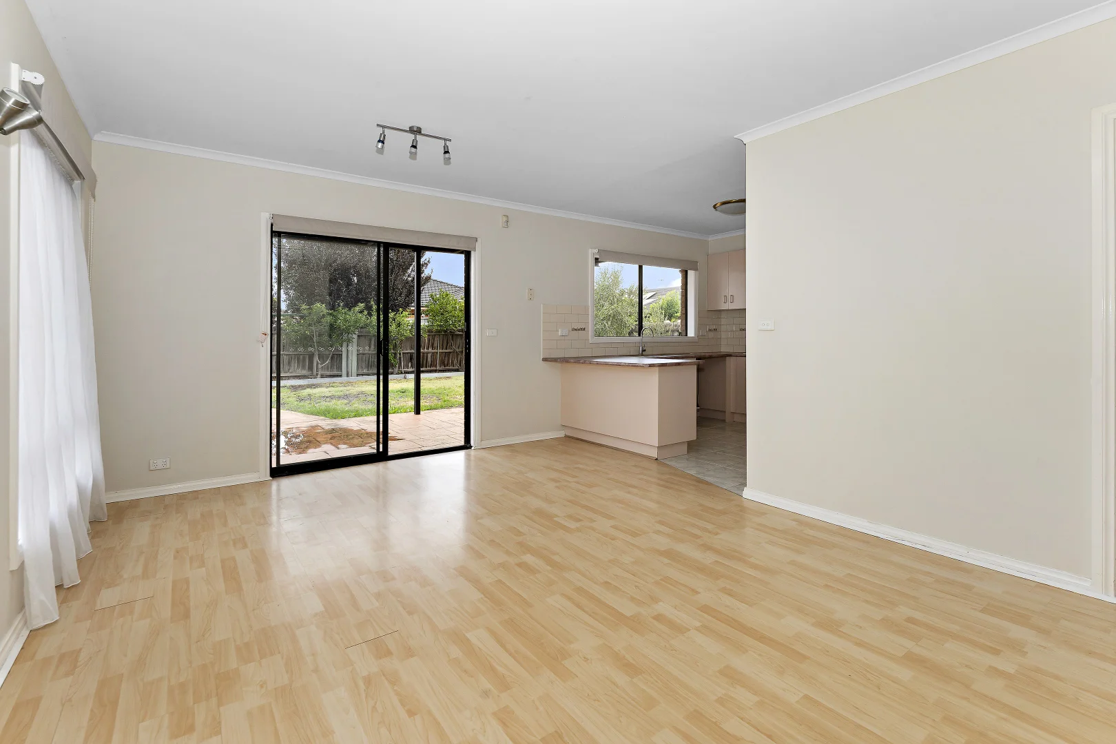 Additional image 2 of 9 Dresden Way, Sunshine West VIC 3020