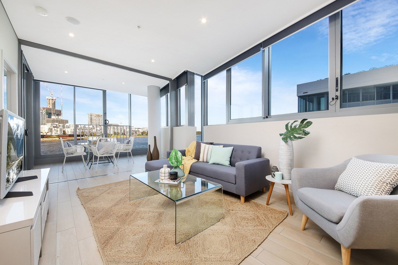 3 bedrooms Apartment / Unit / Flat in 410/3 Foreshore Place WENTWORTH POINT NSW, 2127