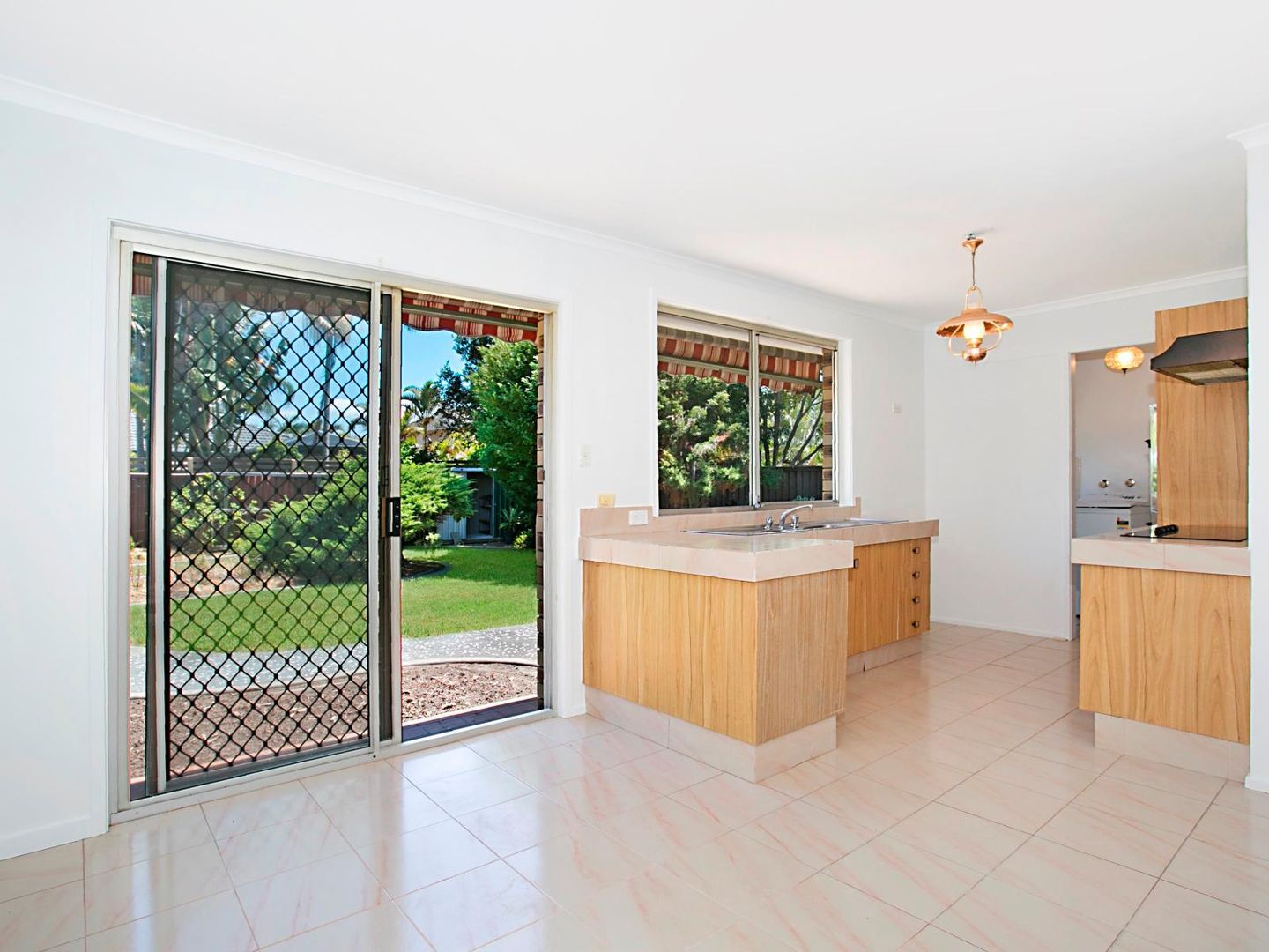 173 Rio Vista Boulevard, Broadbeach Waters QLD 4218, Image 2