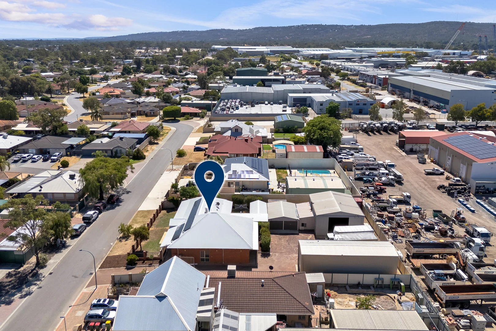 Additional image 31 of 8 Carpenteria Crescent, Kenwick WA 6107