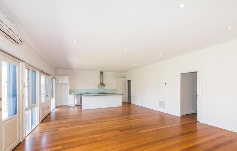 3 bedrooms House in 10 Locke Street BRIGHTON EAST VIC, 3187