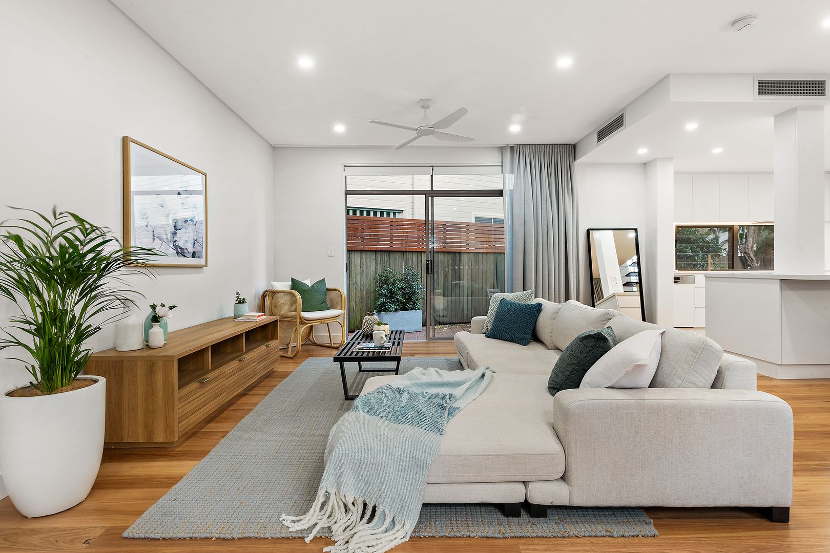 70 Parry Street, Cooks Hill NSW 2300, Image 2