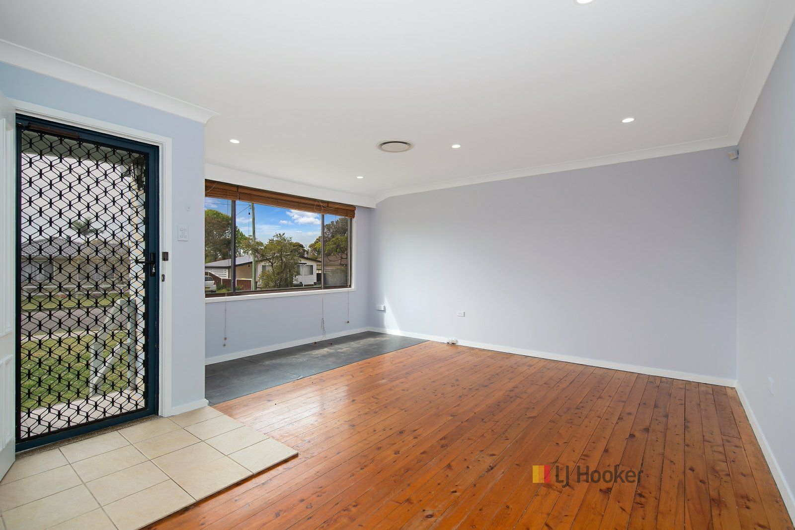 22 Robson Avenue, Gorokan NSW 2263, Image 2