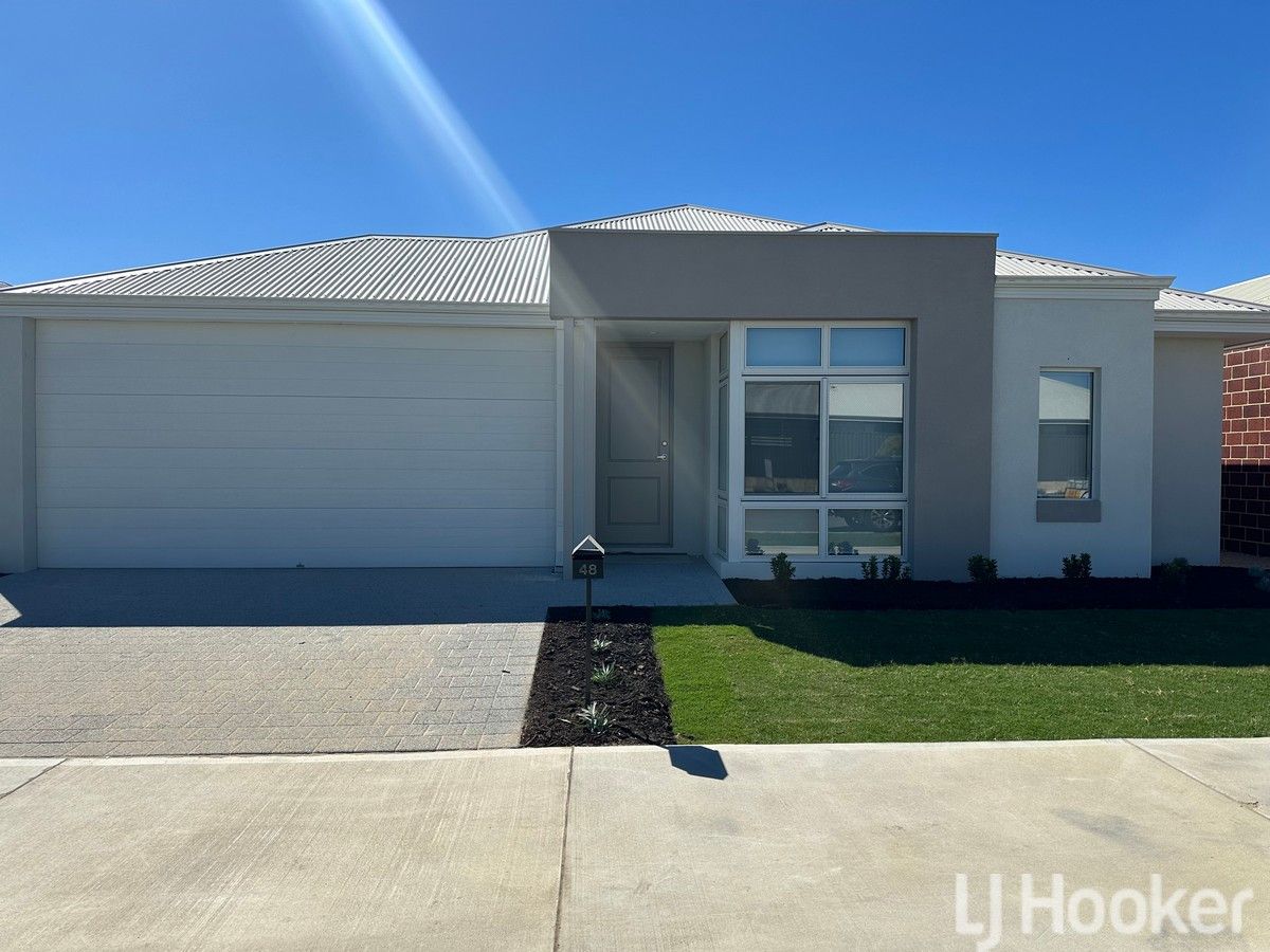 4 bedrooms House in 48 Huntington Street MADORA BAY WA, 6210