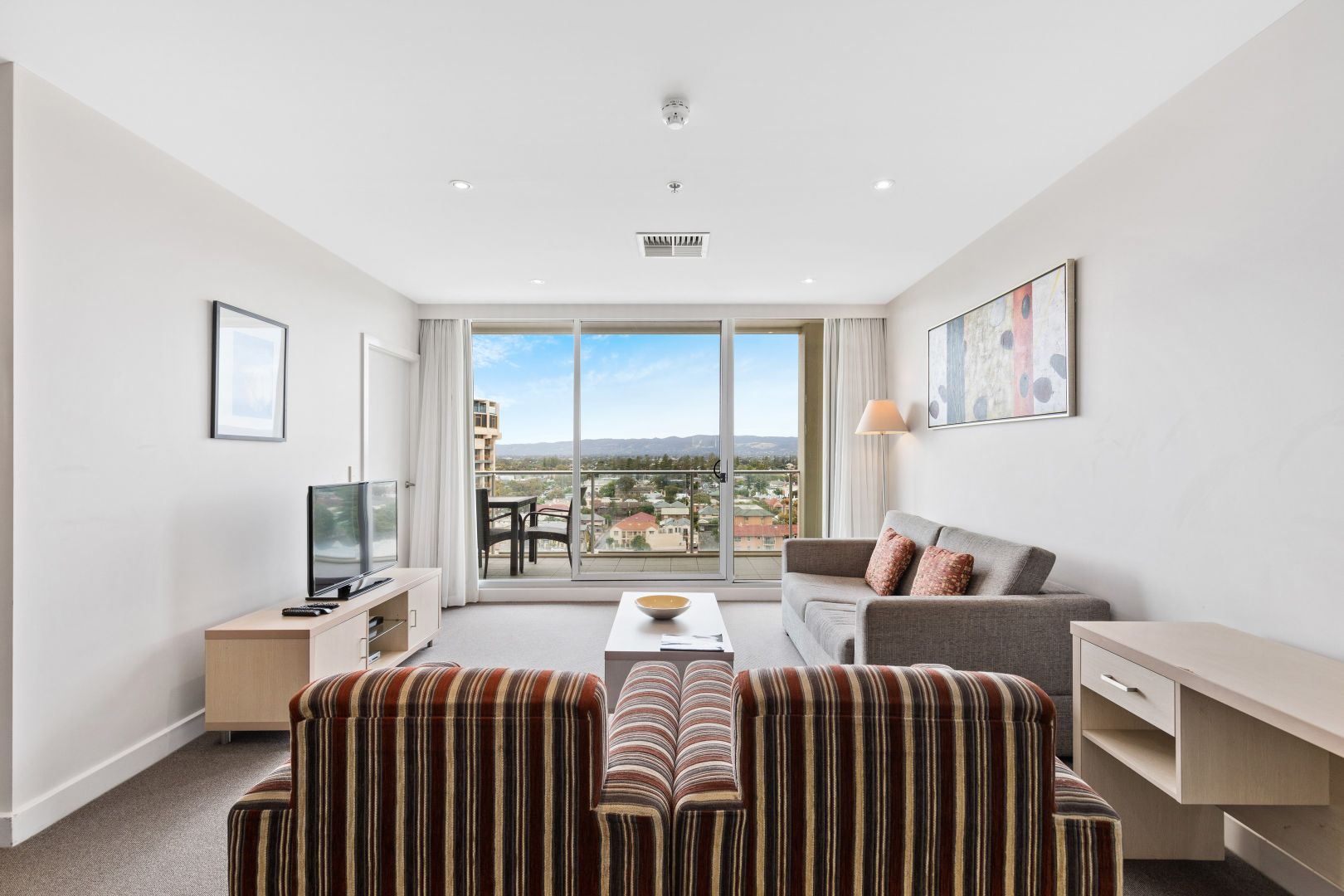 1008/25 Colley Terrace, Glenelg SA 5045, Image 2