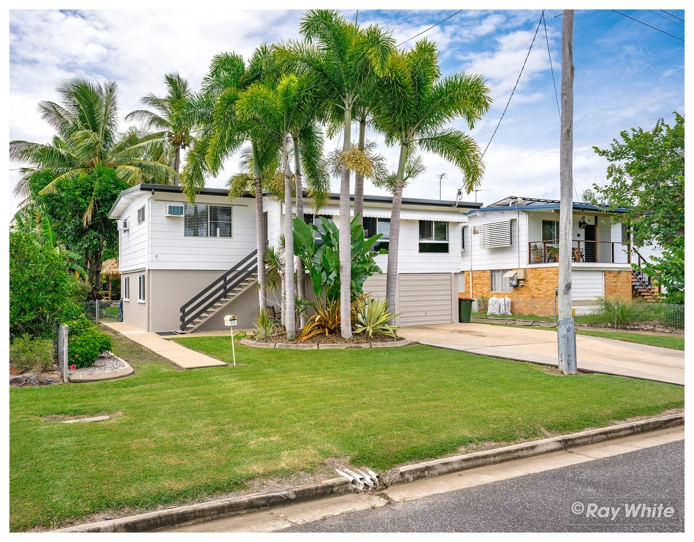 32 Locke Street, Kawana QLD 4701