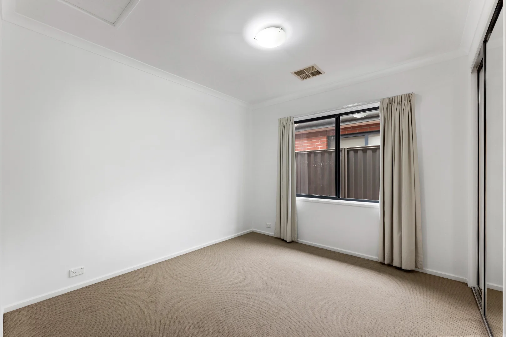 Additional image 10 of 4/105 Springbank Bvd, Burton SA 5110