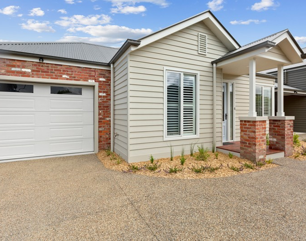 12 Hunter Street, Mansfield VIC 3722