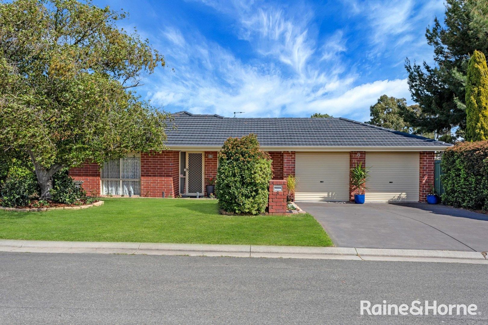 8 Westbury Court, Woodcroft SA 5162, Image 0