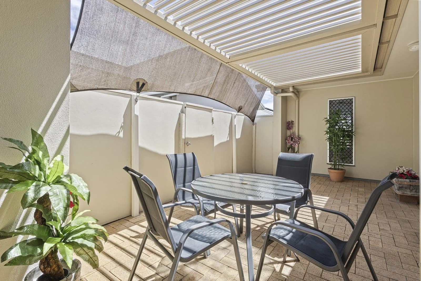 Additional image 8 of 2/2 Grand Parade, Parrearra QLD 4575