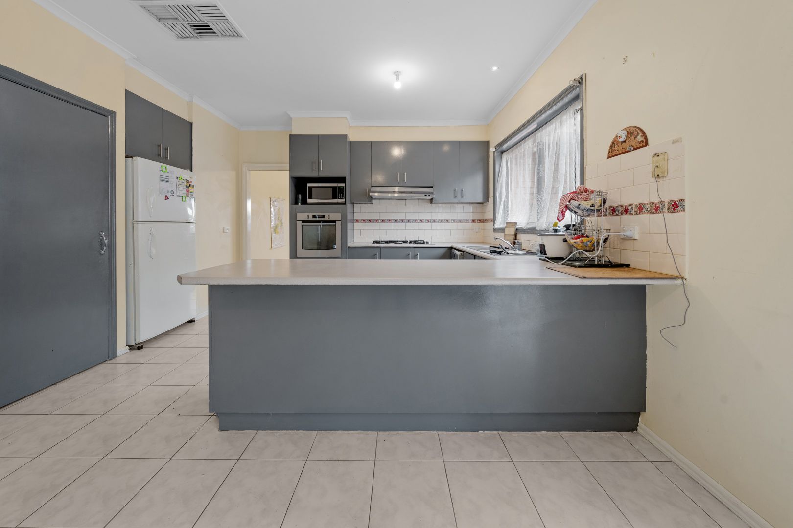 26 Dandarriga Way, Delahey VIC 3037, Image 2