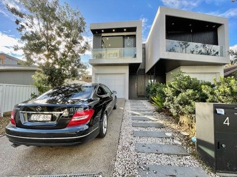 4 bedrooms House in 4 Daunt Avenue MATRAVILLE NSW, 2036