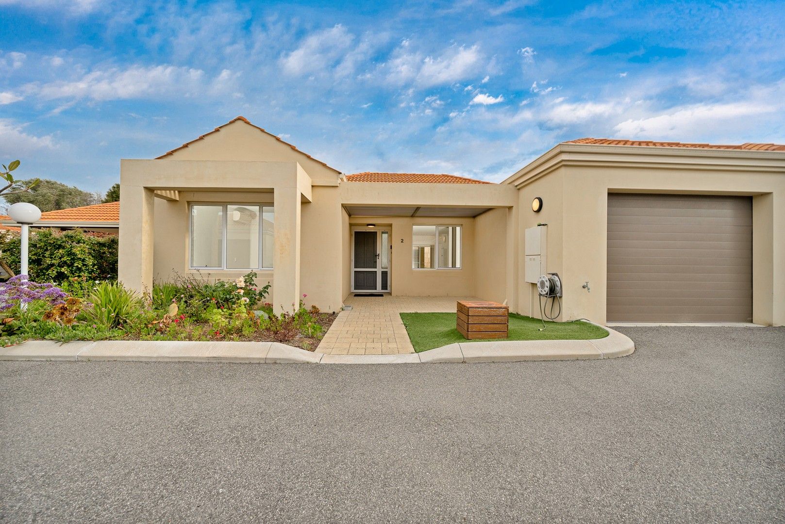 3 bedrooms House in 2/27 Gorham Way SPEARWOOD WA, 6163