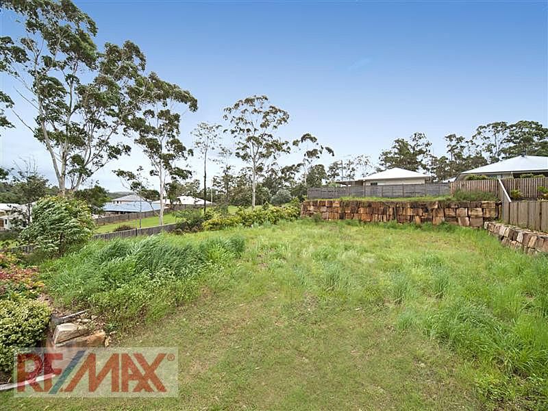 58 Rivergum Dr, EATONS HILL QLD 4037, Image 2