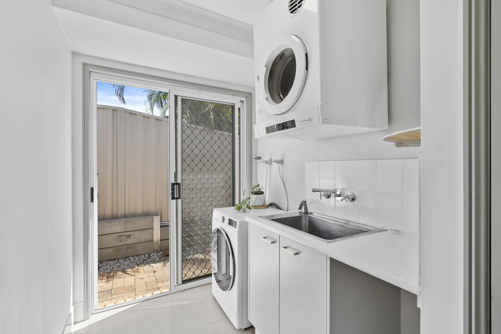 Additional image 20 of 20 Moody Court, Parkwood QLD 4214