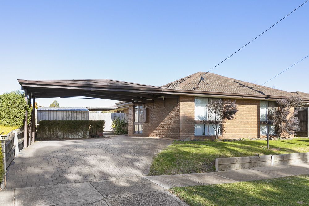 3 bedrooms House in 27 Oxley Street SUNBURY VIC, 3429