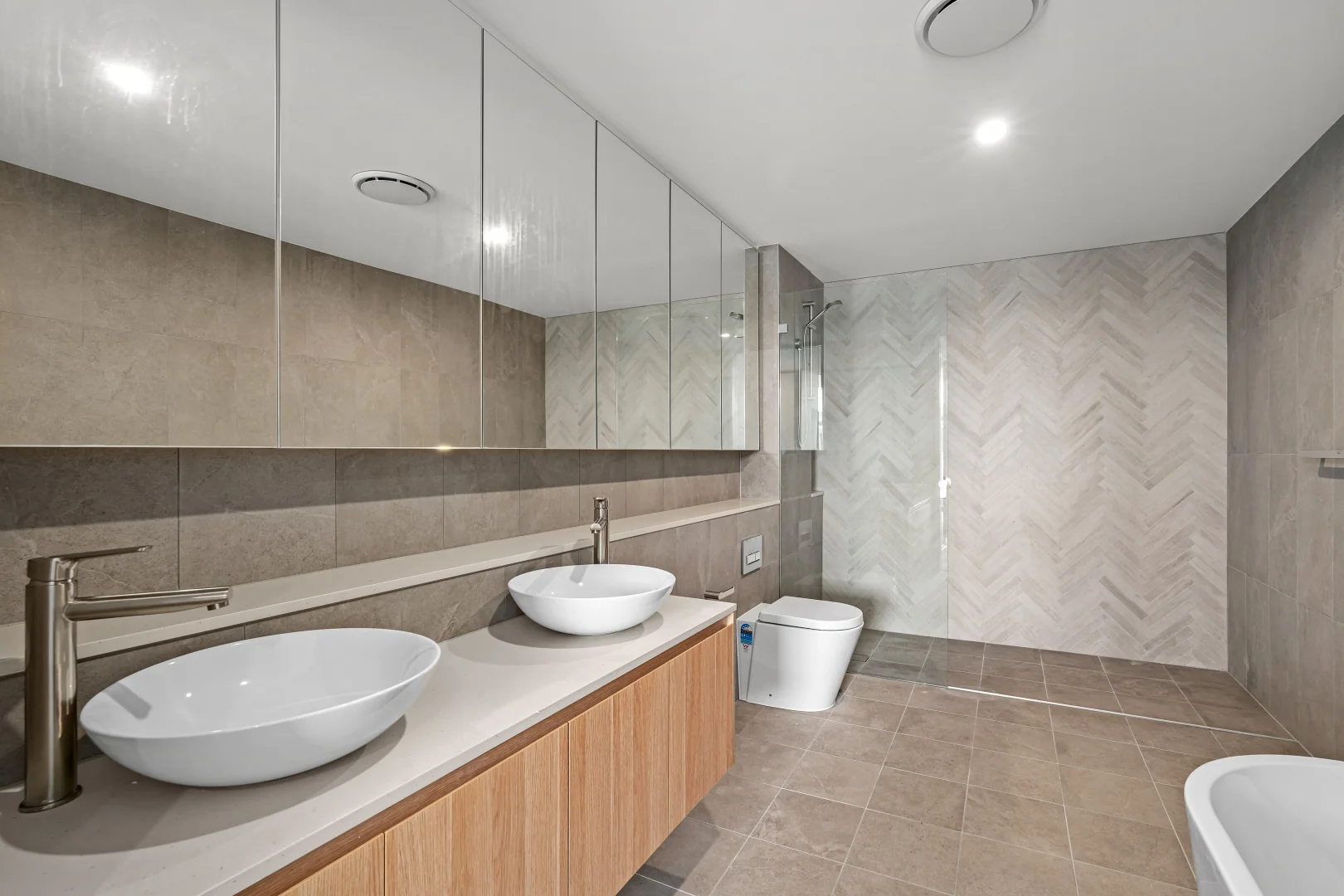 Additional image 9 of 402/179 Albany Street, Point Frederick NSW 2250