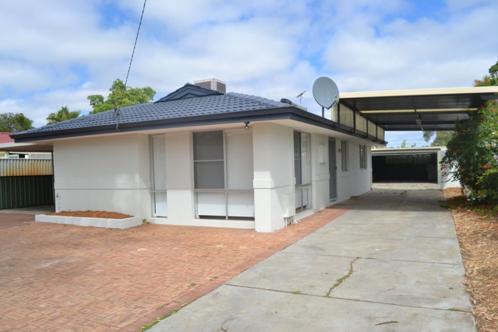 3 bedrooms House in 10 Gale Street LANGFORD WA, 6147
