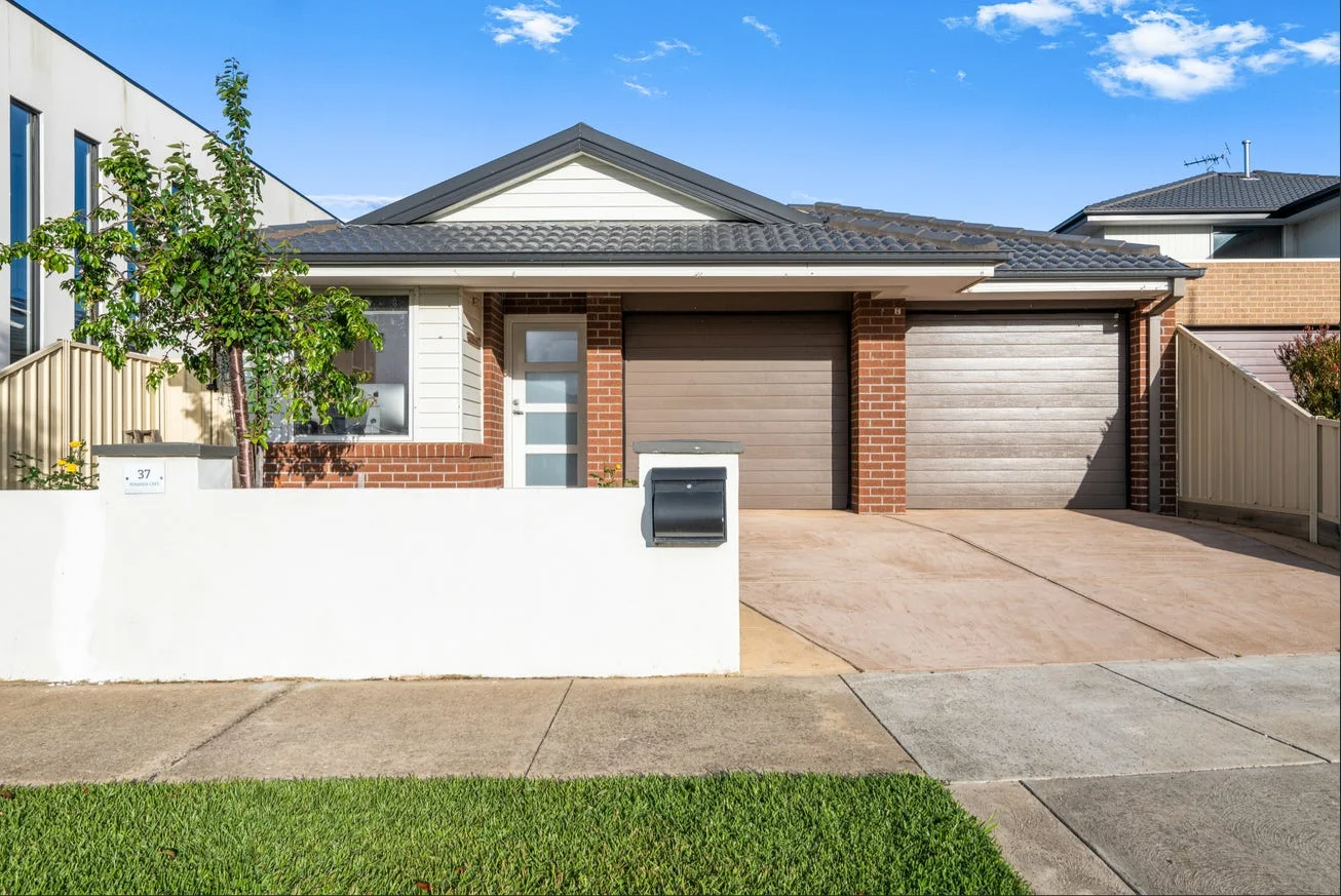 37 Miranda Crescent, St Leonards VIC 3223