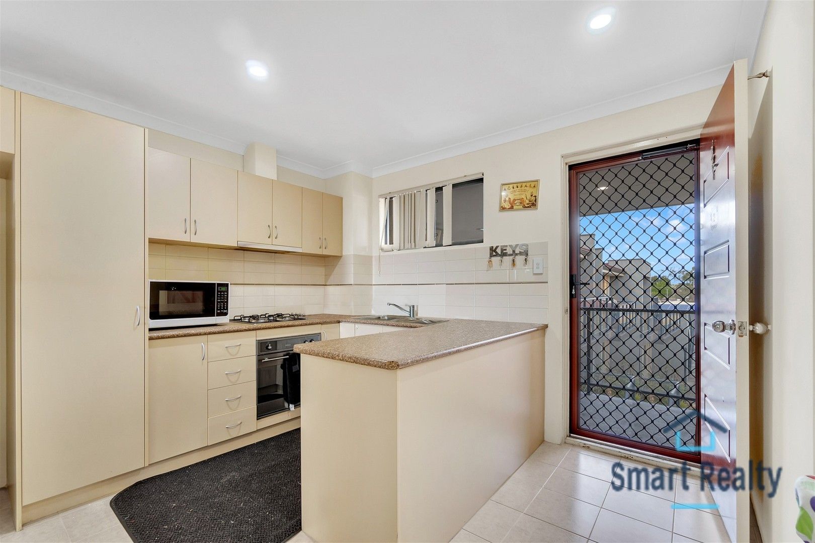 3 bedrooms Townhouse in 2/2 Towton Way LANGFORD WA, 6147