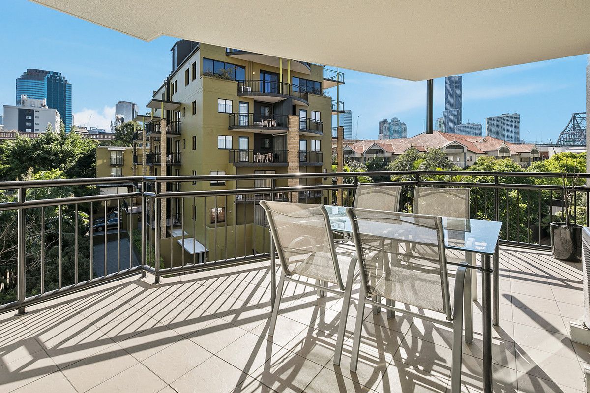 102/15 Goodwin Street, Kangaroo Point QLD 4169, Image 0