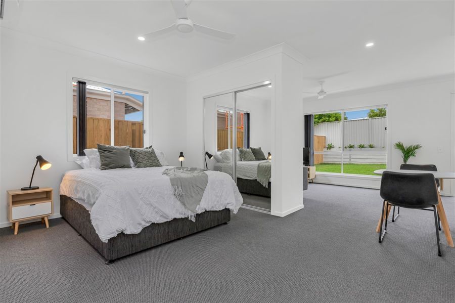 1 bedrooms Studio in 14 Nyleta Street COOPERS PLAINS QLD, 4108